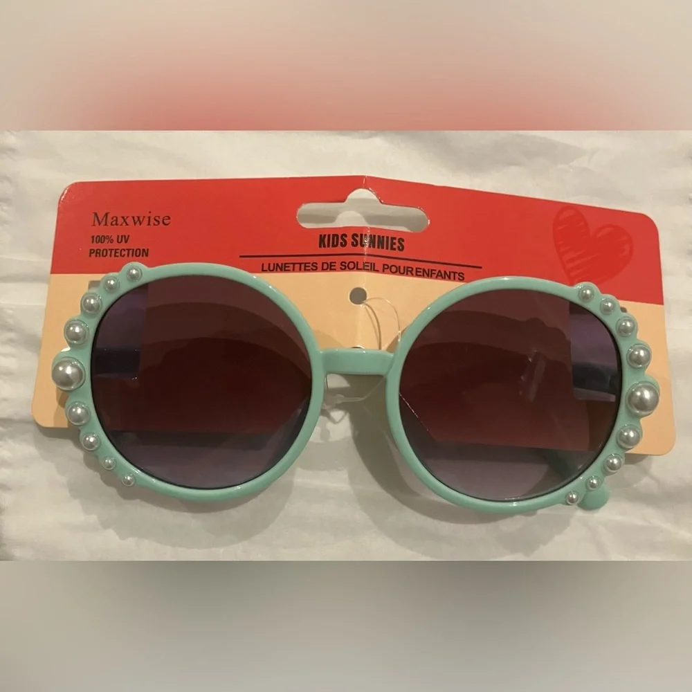 Kids sunglasses NWT